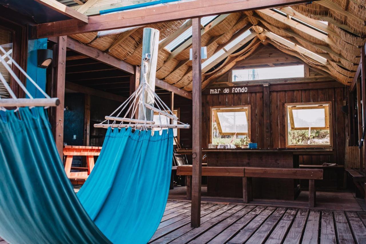 Mar De Fondo Hostel Punta Del Diablo Bagian luar foto