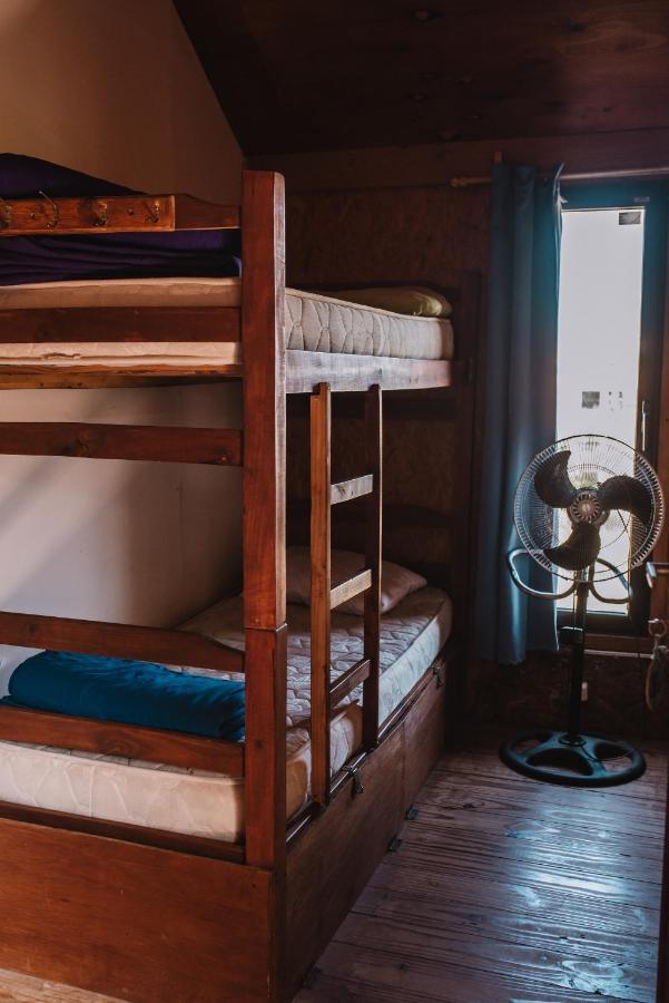 Mar De Fondo Hostel Punta Del Diablo Bagian luar foto