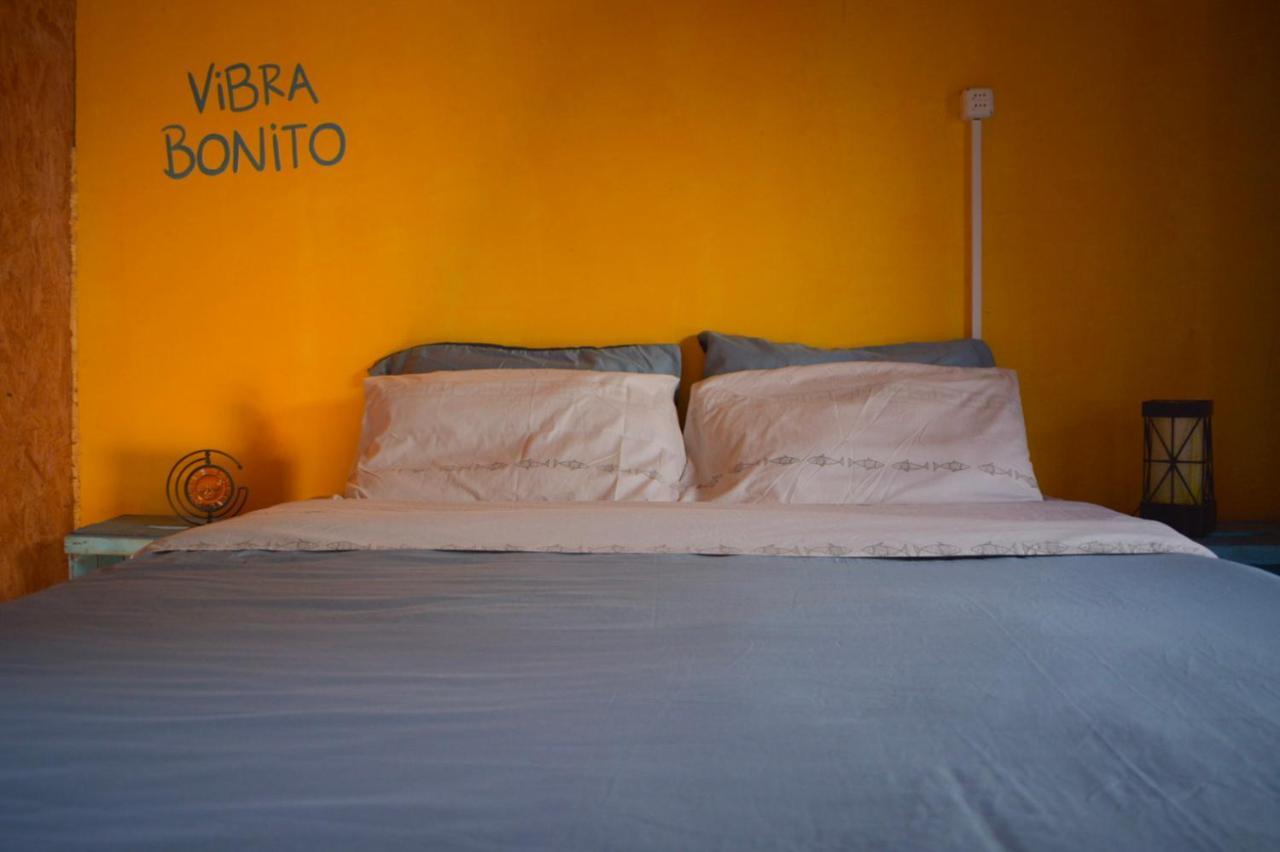 Mar De Fondo Hostel Punta Del Diablo Bagian luar foto